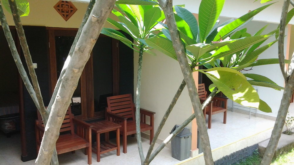 Family Garden Homestay Mangsit Екстер'єр фото