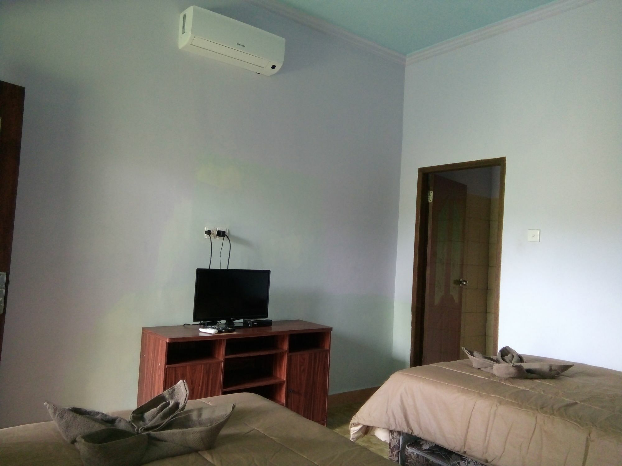 Family Garden Homestay Mangsit Екстер'єр фото