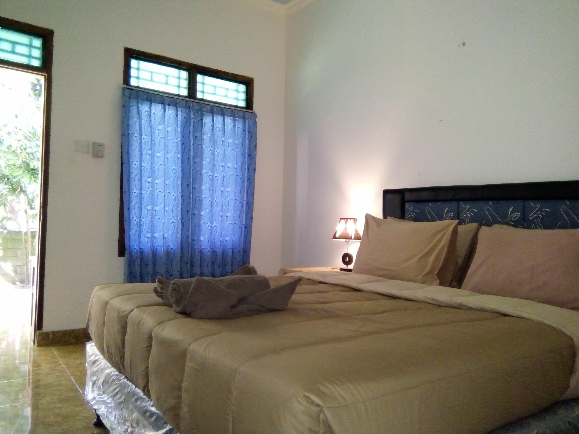 Family Garden Homestay Mangsit Екстер'єр фото