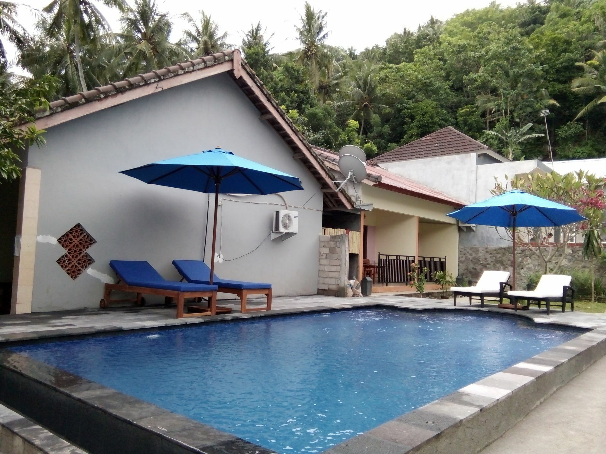 Family Garden Homestay Mangsit Екстер'єр фото
