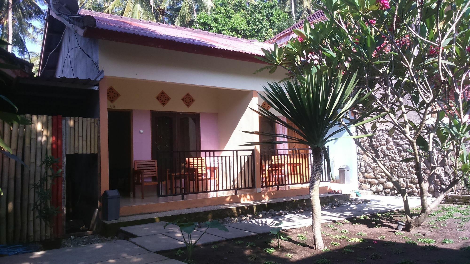 Family Garden Homestay Mangsit Екстер'єр фото