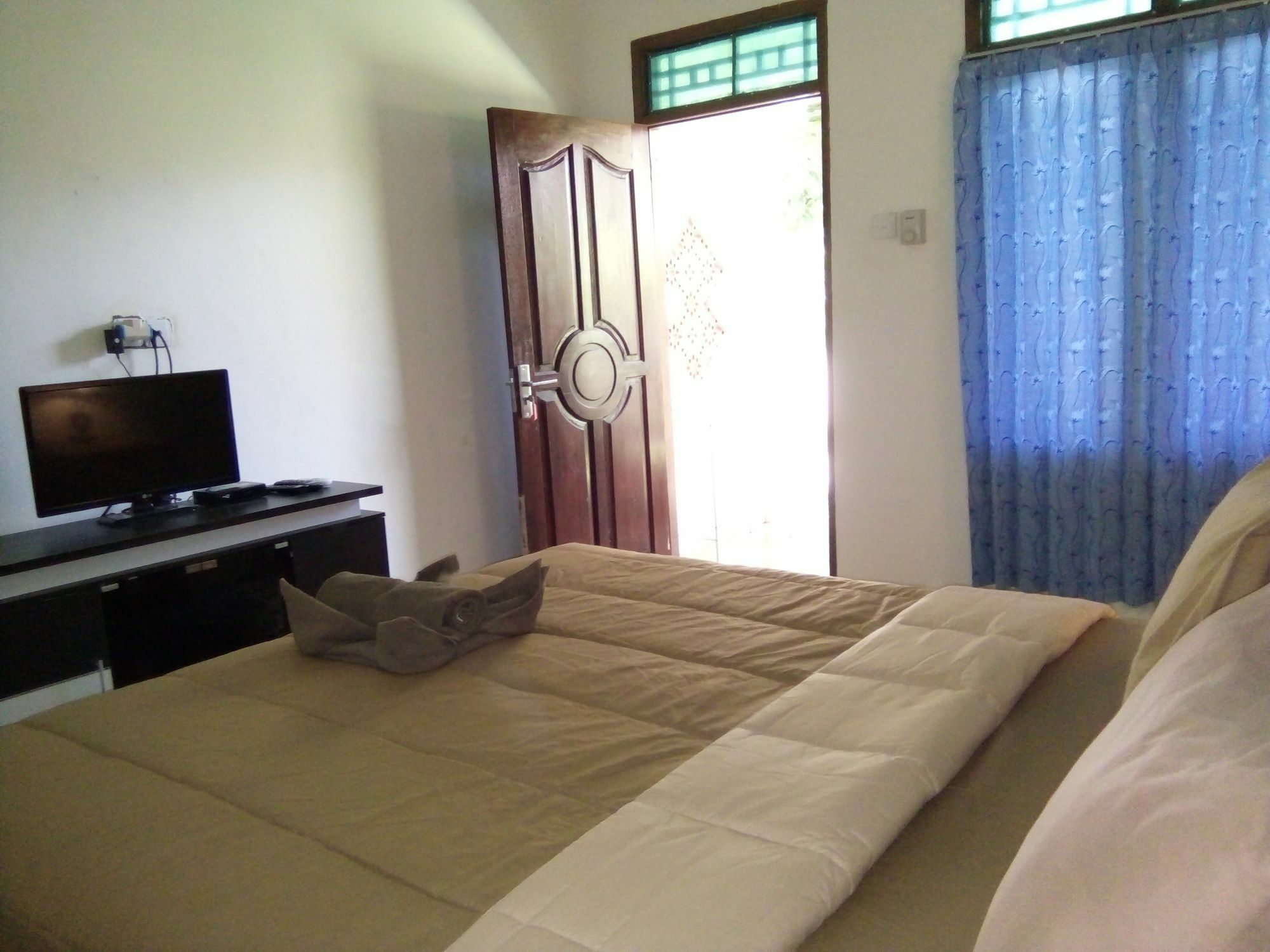 Family Garden Homestay Mangsit Екстер'єр фото
